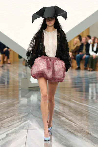 Look 63